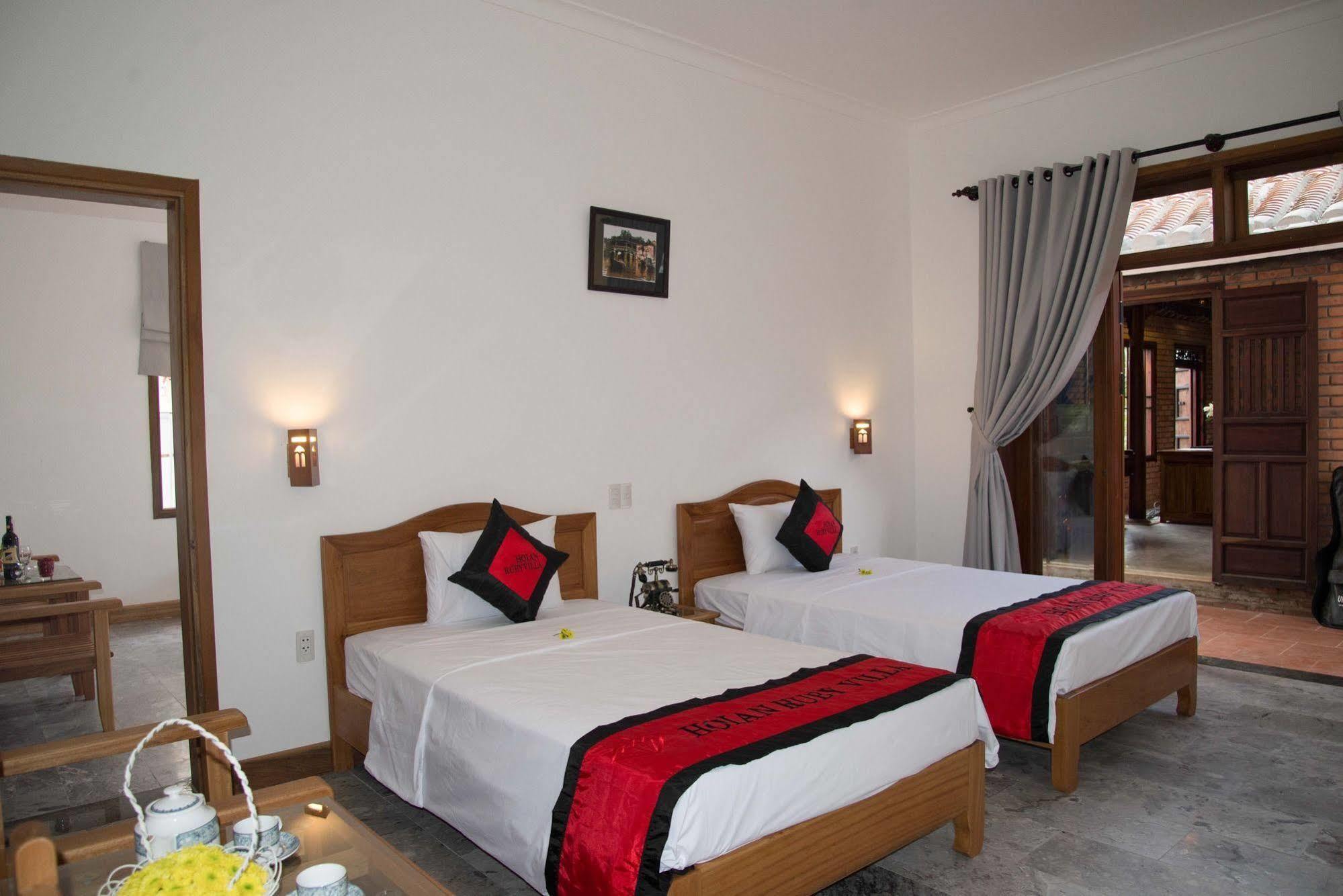 Ruby Hotel Хойан Экстерьер фото